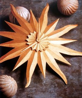 Making A Golden Sunburst Wall Clock thumbnail