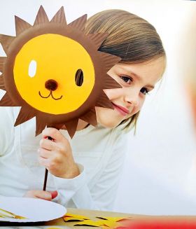 Make a Fun Paper Plate Animal Mask thumbnail